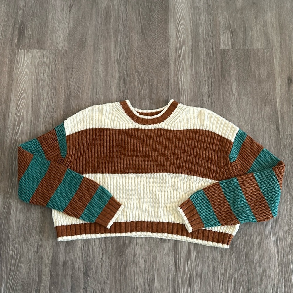 American eagle S stripped cropped sweater
